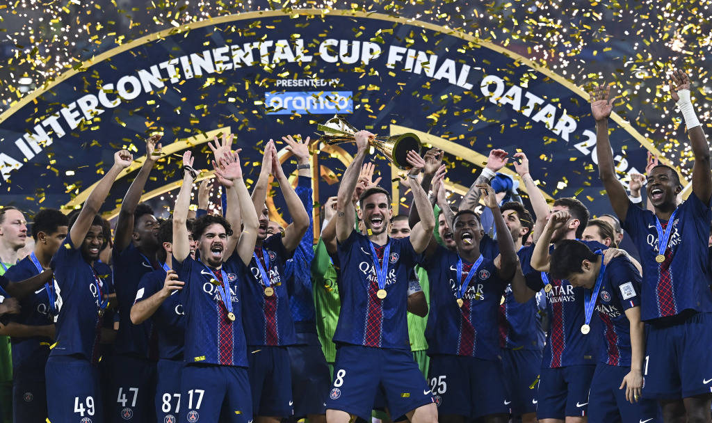 开云竞猜-体坛联播(bō)｜巴黎成就(jiù)“六冠王”，阿尔卡拉斯与費(fèi)雷罗分手