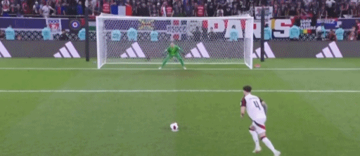 体坛联播｜巴黎成就“六冠王”，阿尔卡拉斯与费雷罗分手