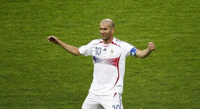 开云-1998年世界杯最佳阵容全解析：放到今天能否压制姆巴佩与哈兰德？